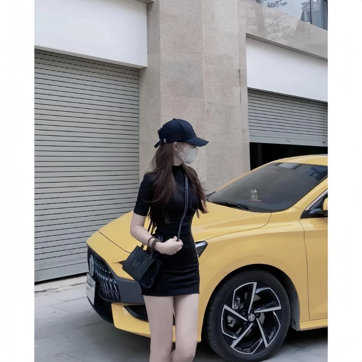 đầm body dáng ôm cổ 3 phân tay ngắn,váy tăm cổ 3cm dáng ôm body tôn dáng chất thun tăm co giãn V661 SUTANO