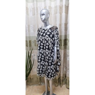 Đầm dự tiệc chiffon hoa trắng đen vai đính đá FIESTA size M