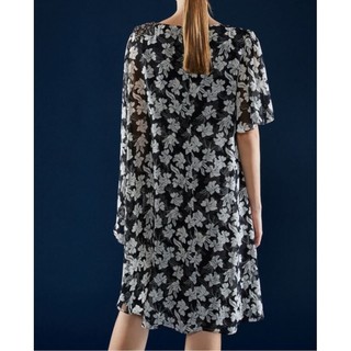 Đầm dự tiệc chiffon hoa trắng đen vai đính đá FIESTA size M
