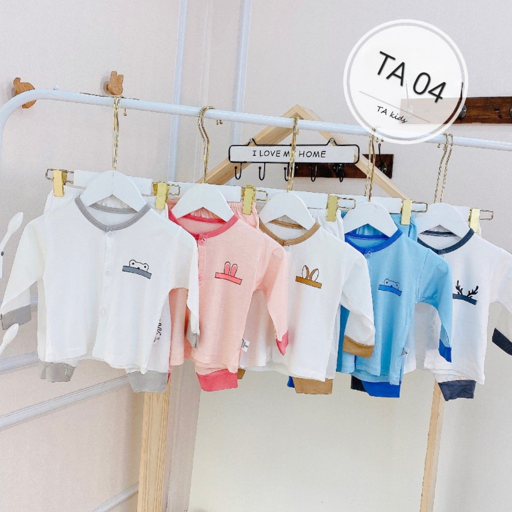 Bộ quần áo sơ sinh dài tay thun lạnh mềm mại co giãn tốt cho bé từ 0-9 tháng TA04