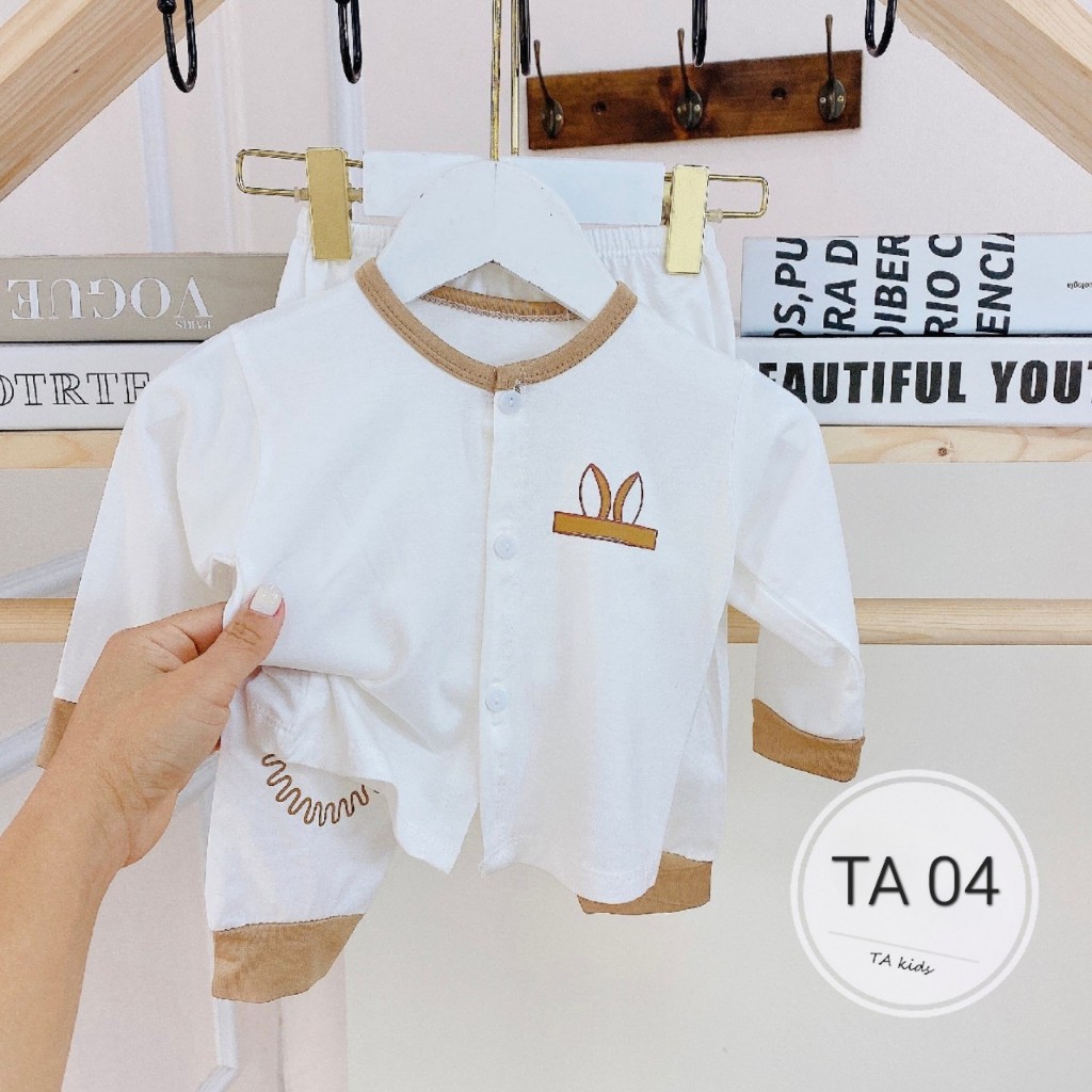 Bộ quần áo sơ sinh dài tay thun lạnh mềm mại co giãn tốt cho bé từ 0-9 tháng TA04
