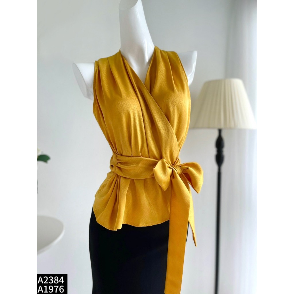 Set áo sơ mi cổ V phối chân váy đuôi cá cho các nàng công sở A2384