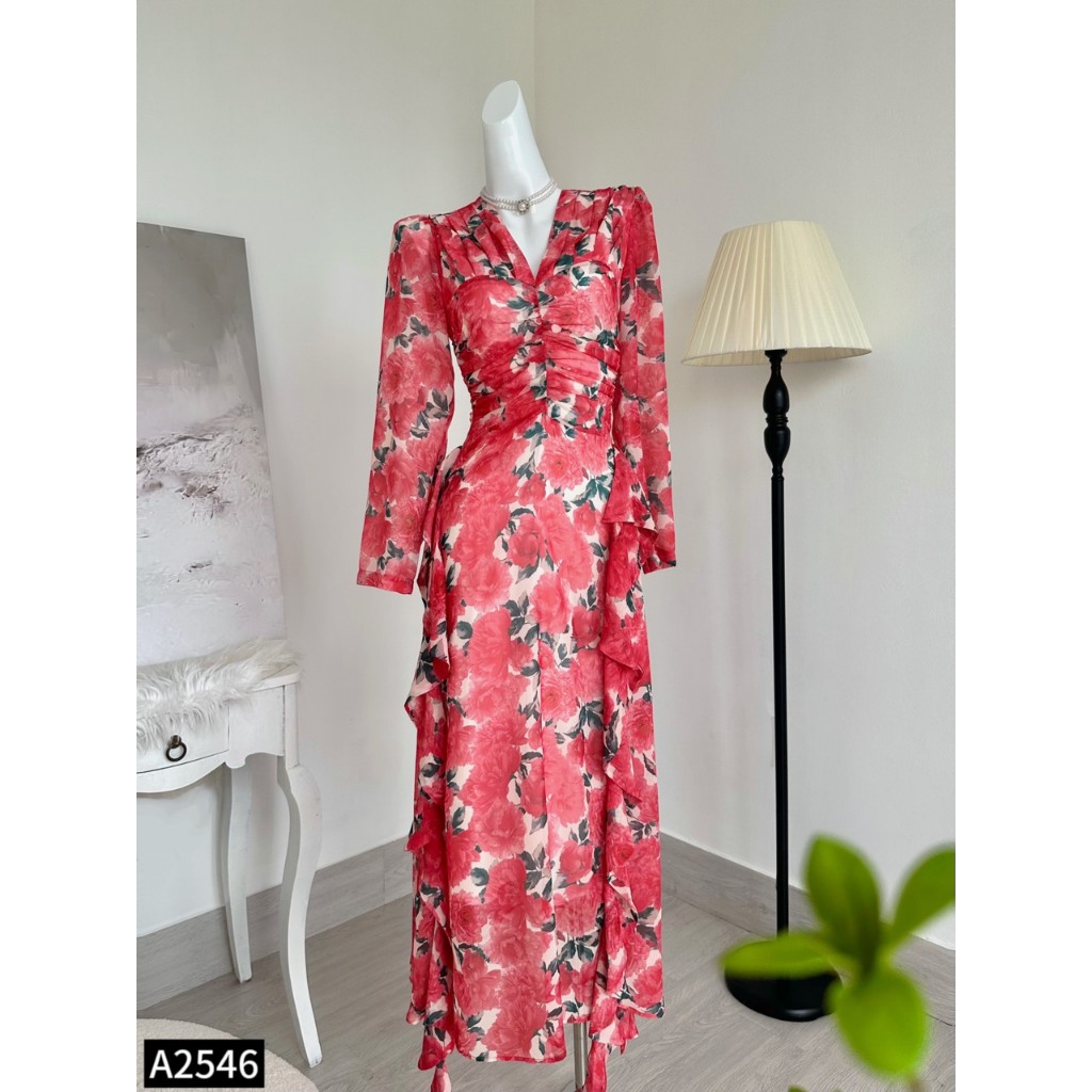 Maxi hoa hồng đi biển dài tay xếp ly ngực phối bèo cho các chị em A2546