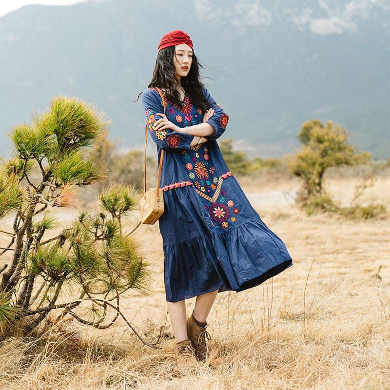 Đầm Thêu Hoa Thổ Cẩm Phong Cách Boho Thời Trang Du Lịch Nữ 2023