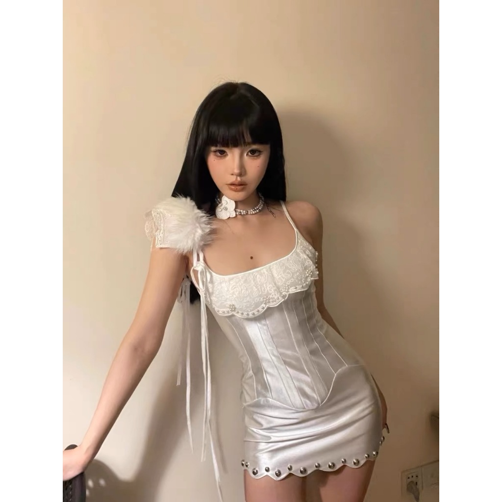 Đầm hai dây ôm body dáng corset phối ren ngực đính đá viền váy 𝑳𝒂𝒍𝒂𝒍𝒂𝒏𝒅 𝑫𝒓𝒆𝒔𝒔