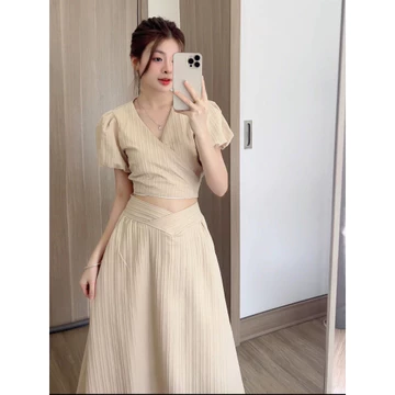 Set áo cổ V buộc nơ lưng kèm chân váy dài, Set áo croptop tay bồng kèm chân váy