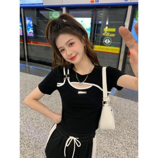 Áo croptop kiểu khoét trước tay ngắn thun trắng đen trắng VANISA CT059