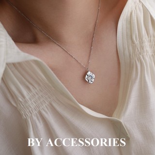 Dây chuyền nữ titan không gỉ mặt vát lõm không đều khảm đá xà cừ Labradorite tự nhiên màu xám ánh trăng WN2450