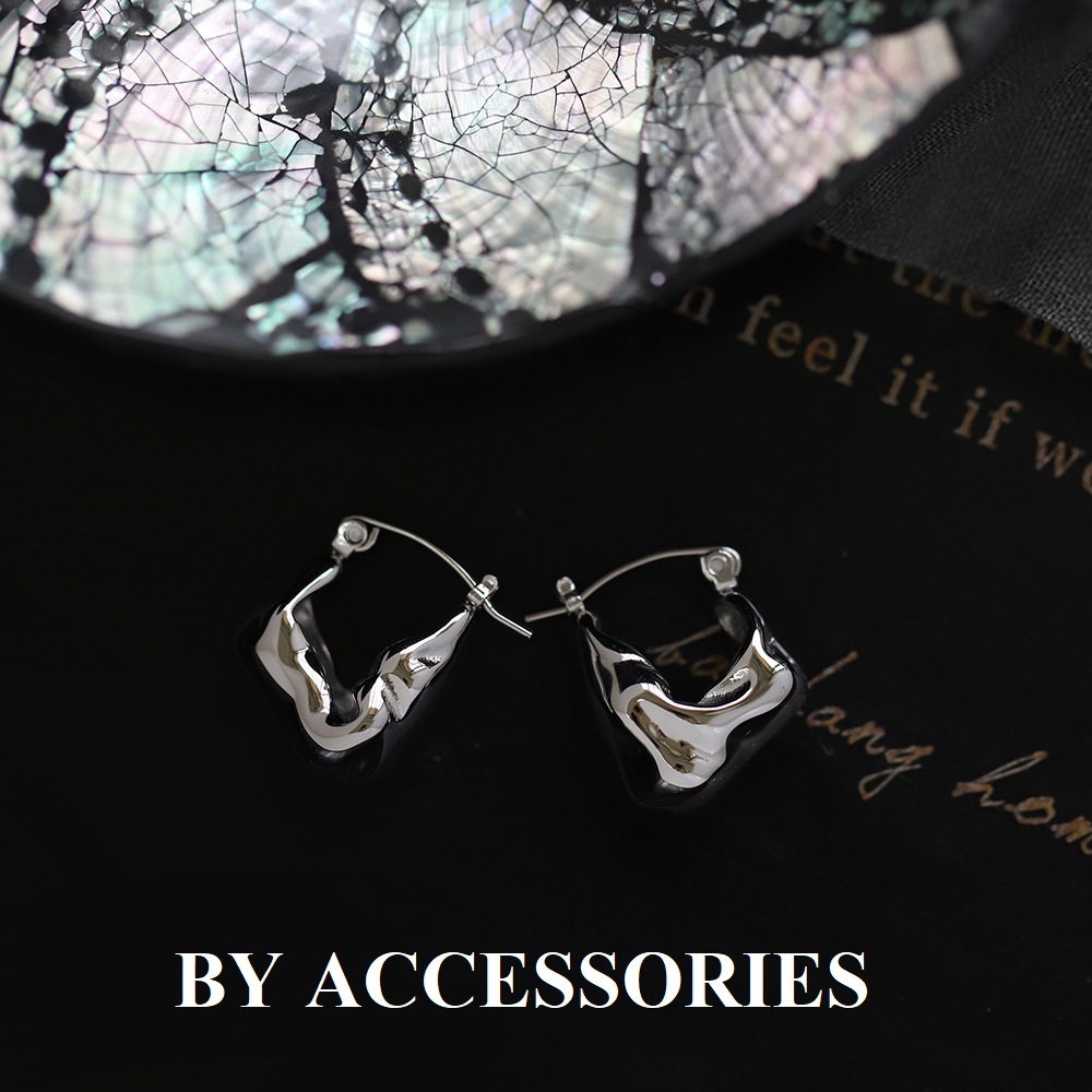 Bông tai nữ titan tạo hình khối lỏng đông đặc không gỉ WE2435 BY ACCESSORIES