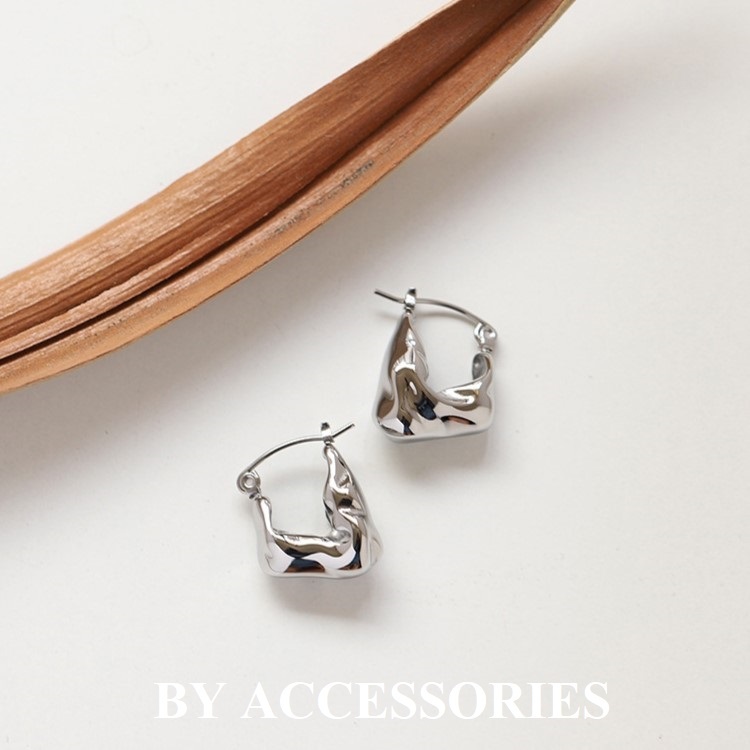 Bông tai nữ titan tạo hình khối lỏng đông đặc không gỉ WE2435 BY ACCESSORIES