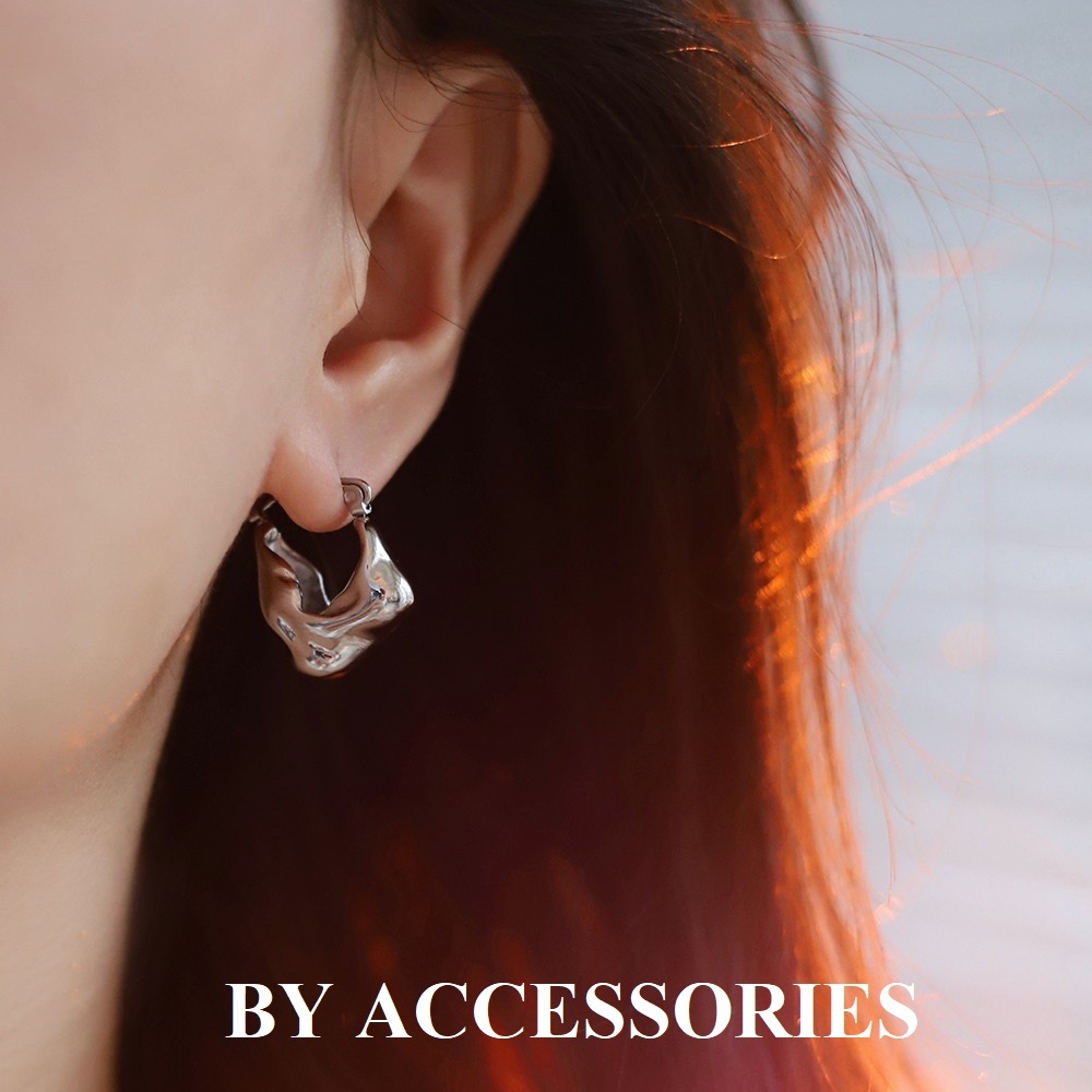 Bông tai nữ titan tạo hình khối lỏng đông đặc không gỉ WE2435 BY ACCESSORIES