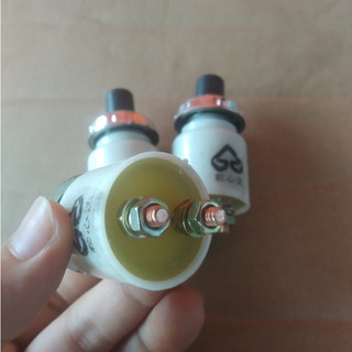 Công tắc ấn nhả chế còi đèn, công tắc đề vỏ nhựa.(Giá 1 chiếc)