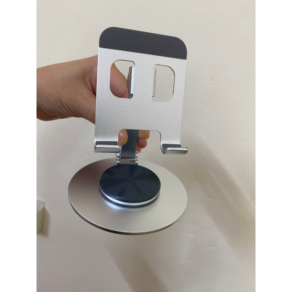 Giá đỡ điện thoại cao cấp có thể điều chỉnh góc nghiêng và gấp gọn, có chân xoay 360 độ