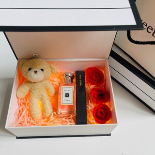 (WK Press) Hộp túi quà sweetlove kèm đầy đủ phụ kiện và son nước hoa, món quà sang trọng ý nghĩa