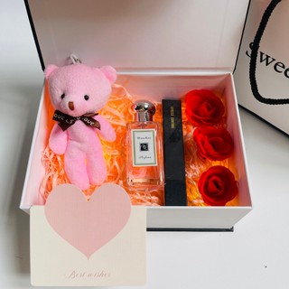 (WK Press) Hộp túi quà sweetlove kèm đầy đủ phụ kiện và son nước hoa, món quà sang trọng ý nghĩa