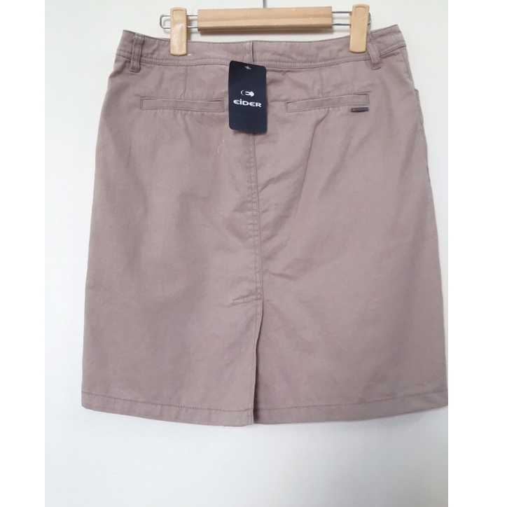 Chân váy nữ hiệu The Best Jean của Hàn Quốc- 2 hand (Size M).Women's skirt by the Korean brand The Best Jean.