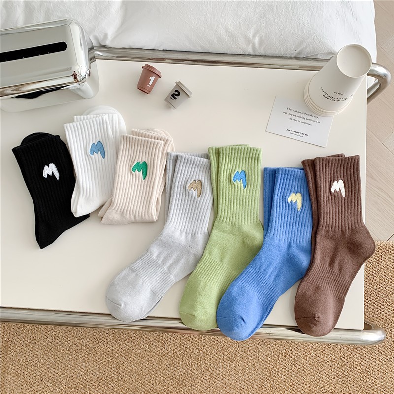Vớ Tất cổ cao Unisex chữ HOLIDAY, Số 32 phong cách thể thao, năng động.