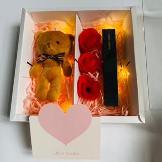 (Hộp mica) Hộp quà kèm đầy đủ phụ kiện và son nước hoa, quà tặng sinh nhật, quà tặng valentine sang trọng