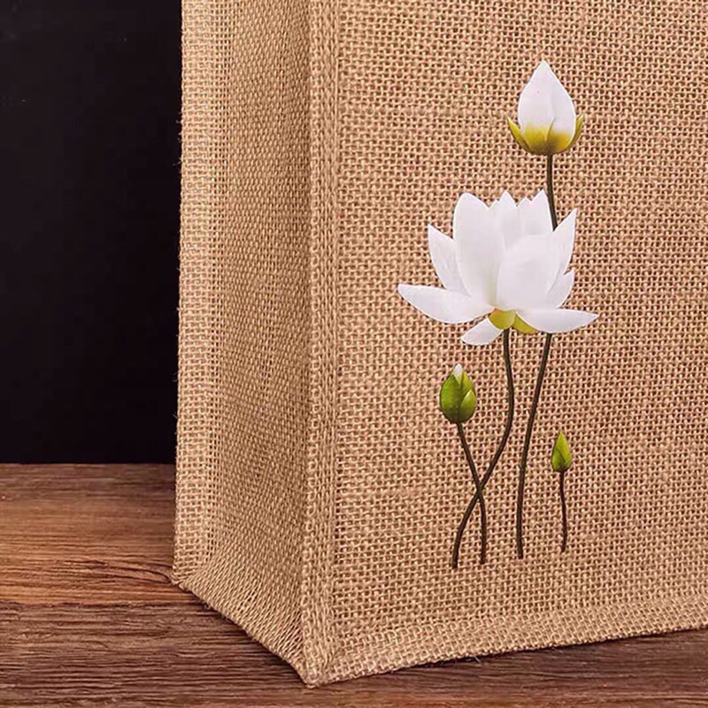 Túi cói hoạ tiết SEN có tua rua và dây kéo xinh 🪷