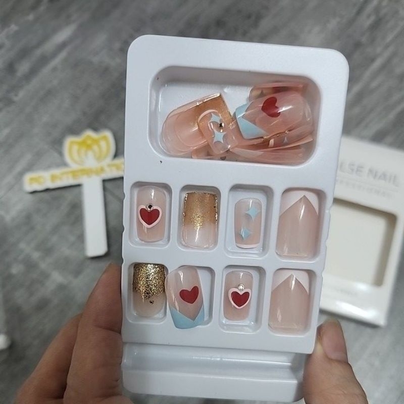 Set 24 móng tay giả, có keo xinh xắn (mẫu 19)