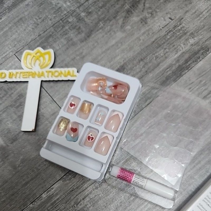 Set 24 móng tay giả, có keo xinh xắn (mẫu 19)