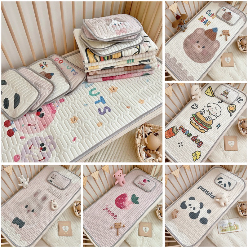 Ảnh Chiếu Điều Hoà Cao Su Non Cho Bé KidsWorld Hoạ Tiết Dễ Thương Kích Thước 60x120cm Kèm Gối 24x35cm 1