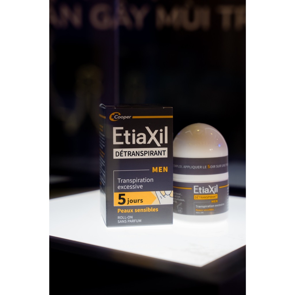 Ảnh Lăn Khử Mùi Và Ngăn Mồ Hôi Chuyên Sâu Etiaxil Men 15ml 4
