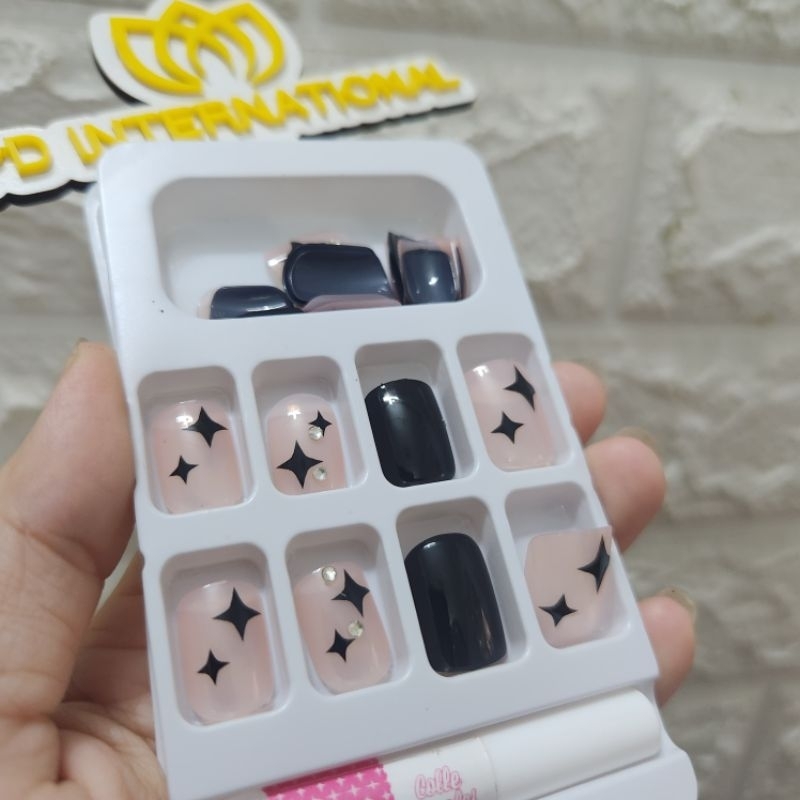 Set 24 móng tay giả, có keo xinh xắn (mẫu 7)