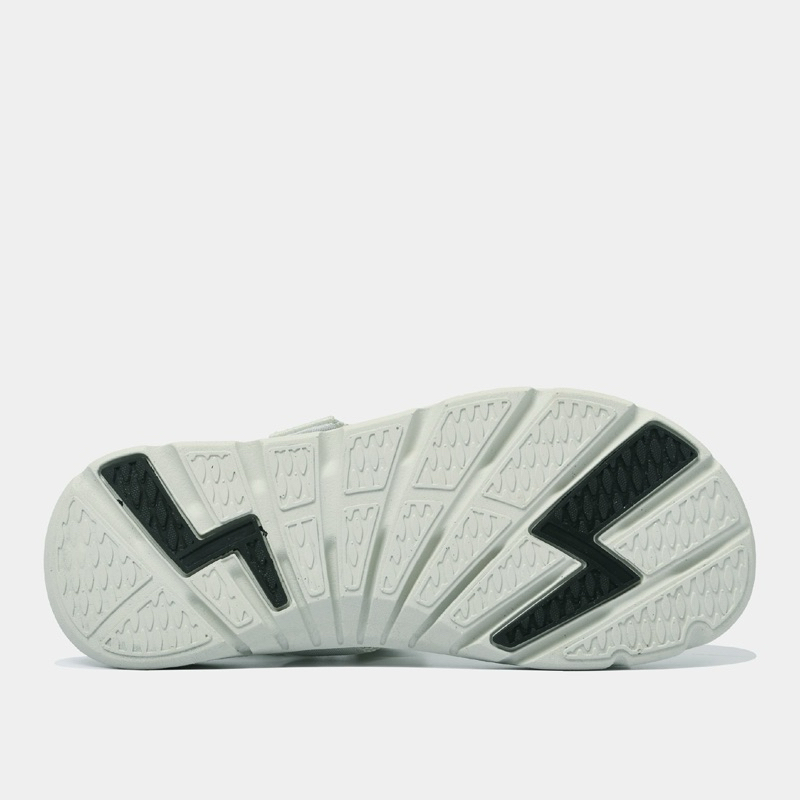 Ảnh Giày Sandal Nam Nữ SHONDO F6 Sport Thời Trang Nhẹ Êm Đi Học, Đi Làm Thời Trang Năng Động Màu Xám Rêu F6S2424 3
