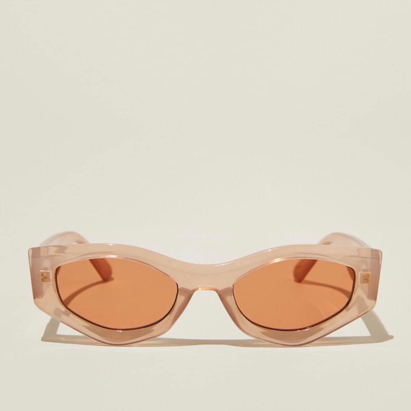 Kính thời trang chunky cat-eye sunglasses hãng Cotton on/ Rubi Úc