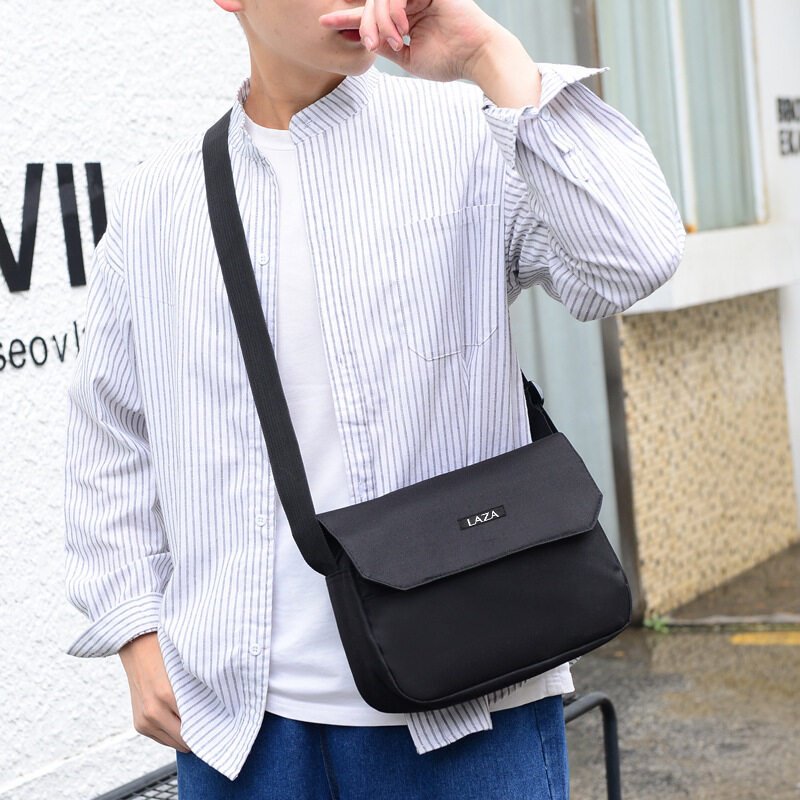 Ảnh Túi đeo messenger nam nữ LAZA Suma Bag 473S - Chất liệu canvas trượt nước - Bảo hành chính hãng 4
