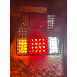 Đôi đèn hậu ô tô xe tải led 2003A 3 khoang vuông bé điện 12v và 24v.( Giá 1 đôi)