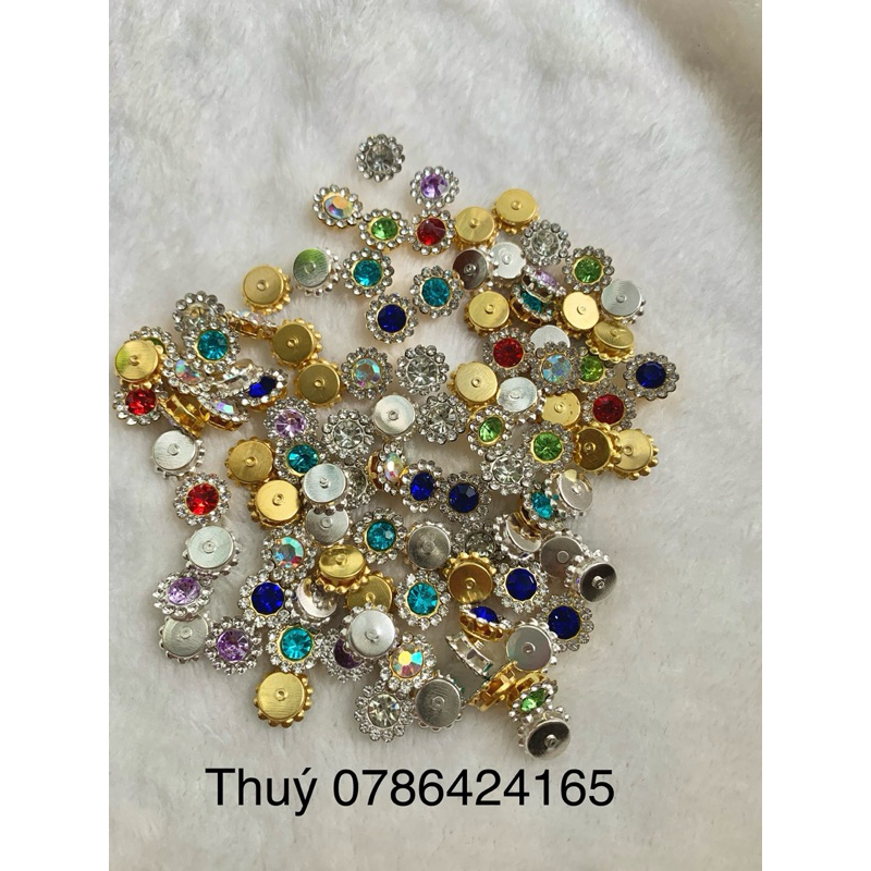 Set 100 hạt đá hoa kích thước 10mm trang trí áo dài .