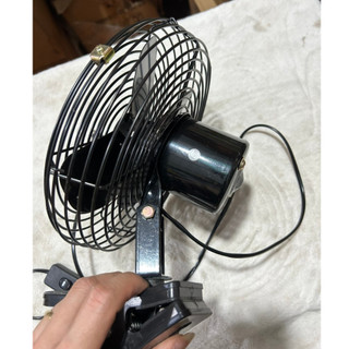 Quạt kẹp ô tô, quạt lồng cánh sắt có chân cắm tẩu đường kính lồng 22cm điện 12v 24v.