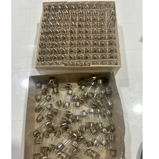 Hộp 100 bóng đèn trần ô tô, bóng Halogen, bóng con lợn 2 đầu điện 12v 24v.