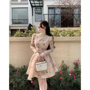 ĐẦM HOA CỔ ĐÍNH ĐÁ TAY DÀI KÈM DÂY CỘT EO, ĐẦM NỮ TIỂU THƯ SANG CHẢNH ĐI TIỆC | MEOINDAHOUSE