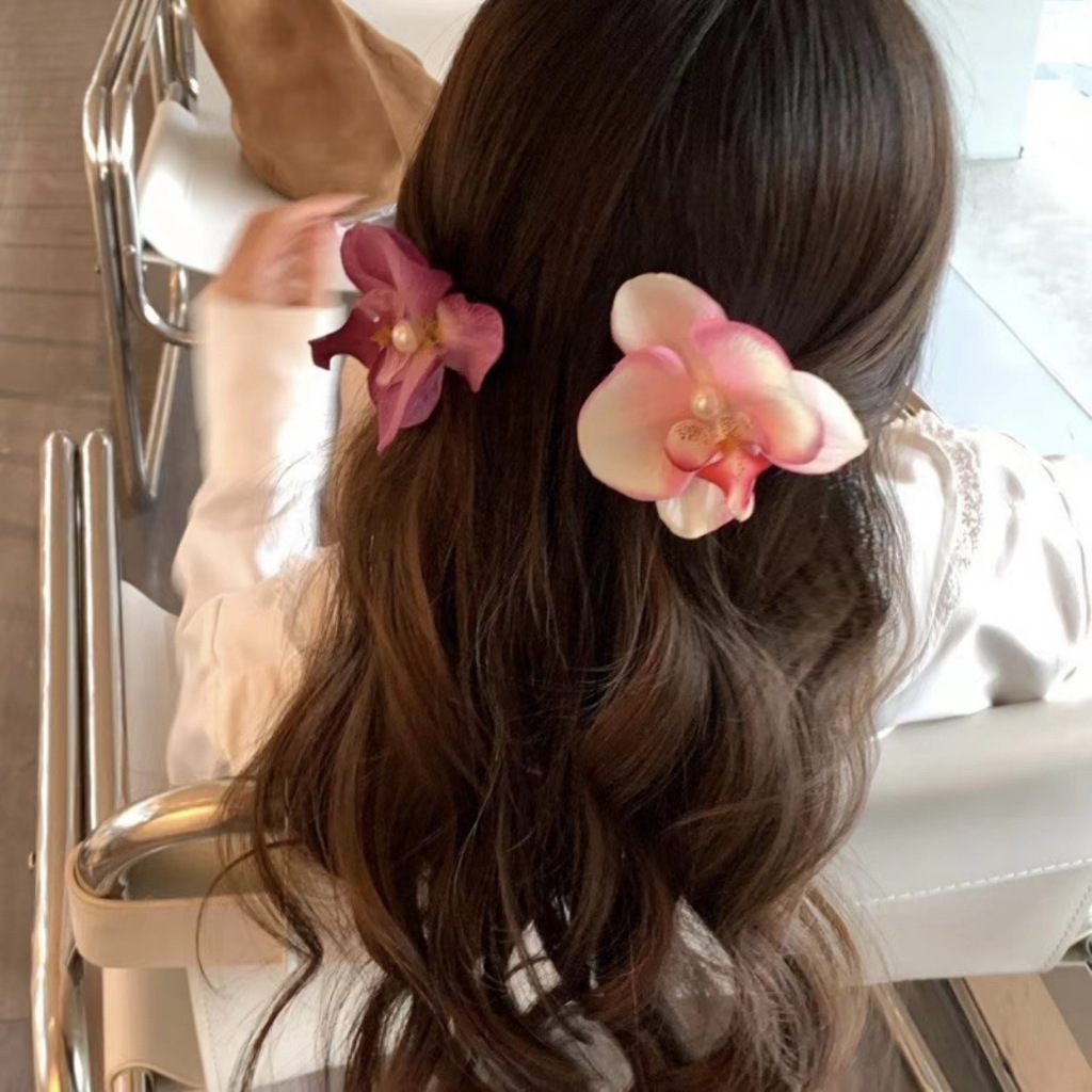 Product image Kẹp tóc mái hoa sứ hoa lan hoa hồng giá rẻ iLita cặp bấm hình hoa cho nữ đẹp vintage Hàn Quốc dễ thương hottrend 2024 2