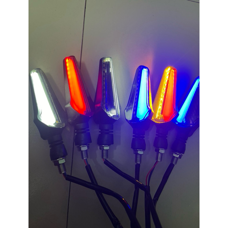 Xi nhan L21 7 màu chạy hiệu ứng audi lưỡi kiếm lắp xe điện xe máy ( dùng điện 12v) phụ tùng phụ kiện