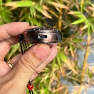 Máy niệm phật nghe kinh Hộp Vải Bông Sen có led sẵn 35 bài / khe thẻ nhớ / cổng tai nghe typeC / nghe liên tục 8 giờ