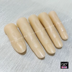 Ngón tay giả, tay mẫu thực hành nail