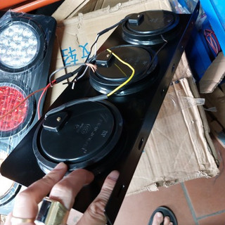 Đèn hậu Led 2008 3 khoang tròn.(Giá 1 chiếc)