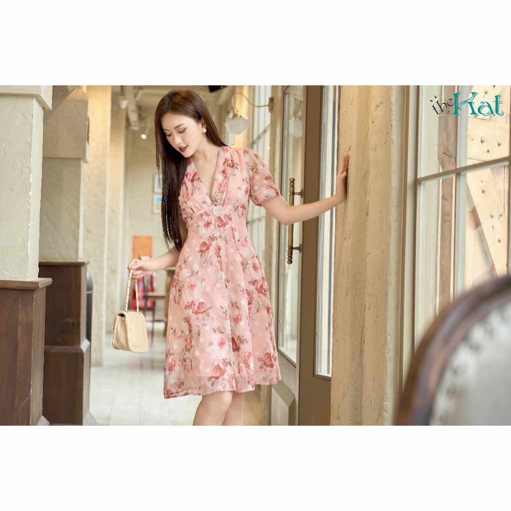 Đầm Hoa Camila The Kat House, vải voan ép, ôm vừa vặn, tôn dáng, xinh xắn dễ thương