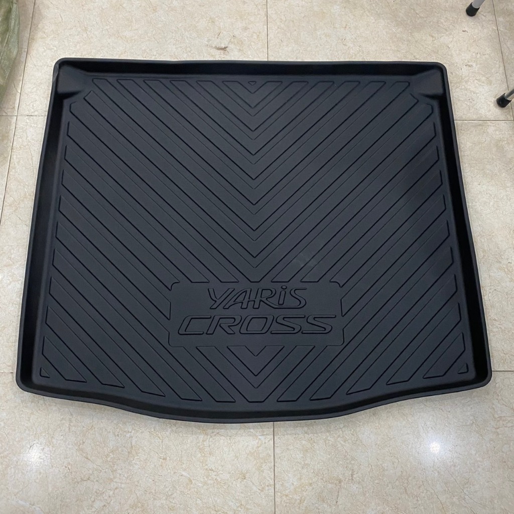Lót cốp nhựa xe Yaris Cross 2023 2024, 2025, 2026 chất liệu nhựa dẻo, mềm, dễ vệ sinh lau rửa