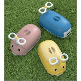 Bô vệ sinh Honper HP-115 hình chú Heo chong chóng tay vịn siêu đáng yêu cho bé