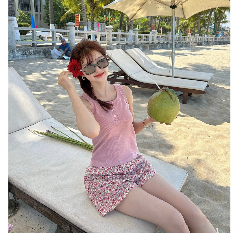 Set Bộ Quần Đùi Áo Ba lỗ thun gân ôm trẻ trung -Sét đồ bộ Chất áo gân ôm có nút, quần đũi mềm mại, đồ bộ mùa hè mát