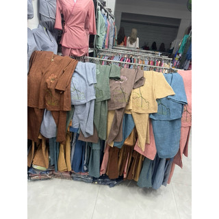 Nút Ngọc Vân Mây Nữ # Đồ Lam Đi Chùa