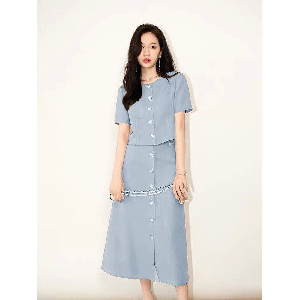 Set bộ áo crotop phối chân váy midi dáng dài A2357