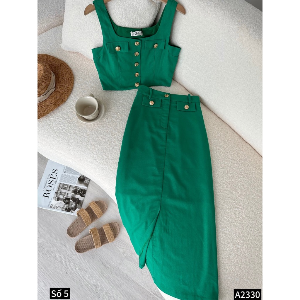 Set đũi linen áo crotop 2 dây phối chân váy midi dáng dài A2330