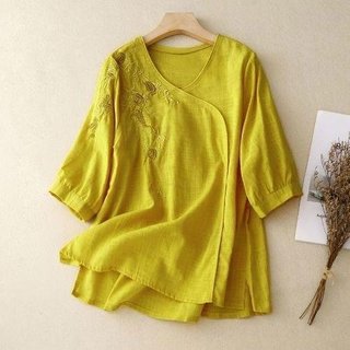 Áo kiểu nữ tay lỡ cổ tròn phối họa tiết thêu lịch sự sang trọng T63