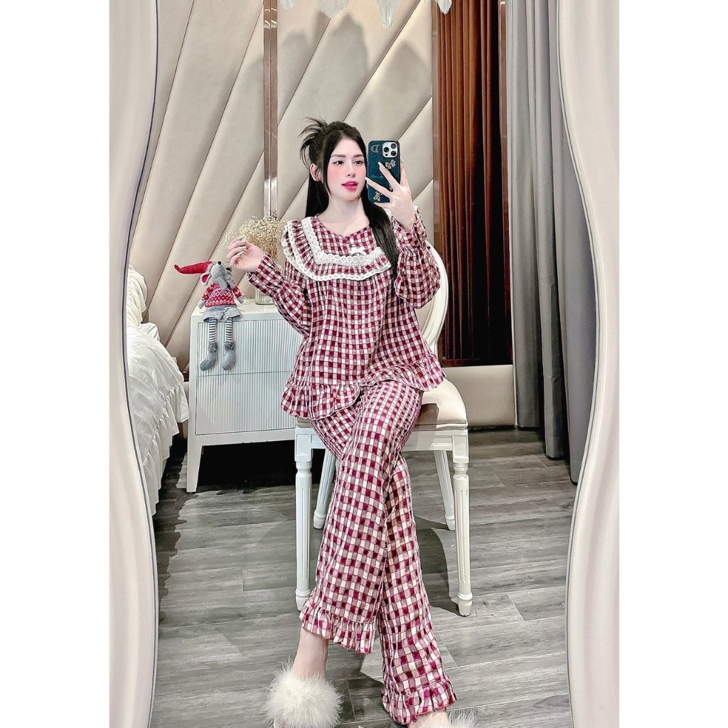 Kẻ nơ đỏ nâu